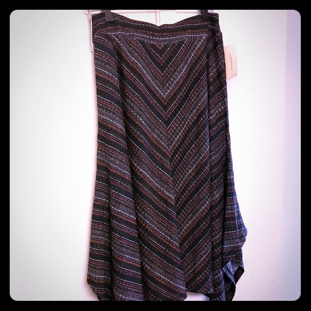 JOHN PAUL RICHARD Total Eclipse Skirt -SML